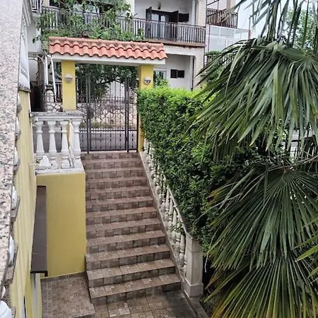 Apartment Nena In Crikvenica